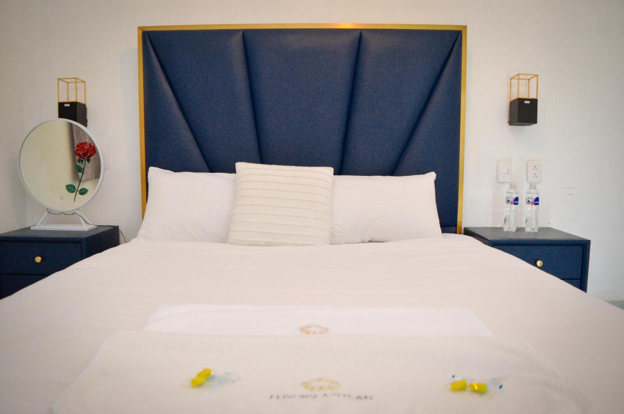 Luxury Atitlan Suites San Pedro La Laguna Eksteriør billede